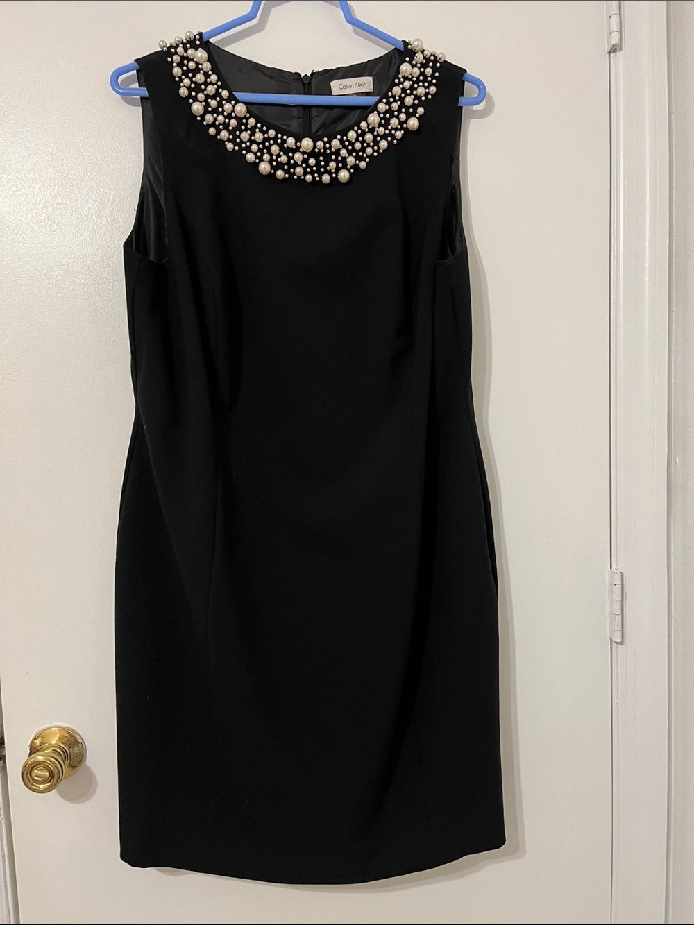 Calvin Klein Black Shift Sleeveless Pearl embellishedNeckline Dress size 14